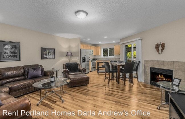 Building Photo - 3 br, 2.5 bath House - 5348 SE 137th Ave