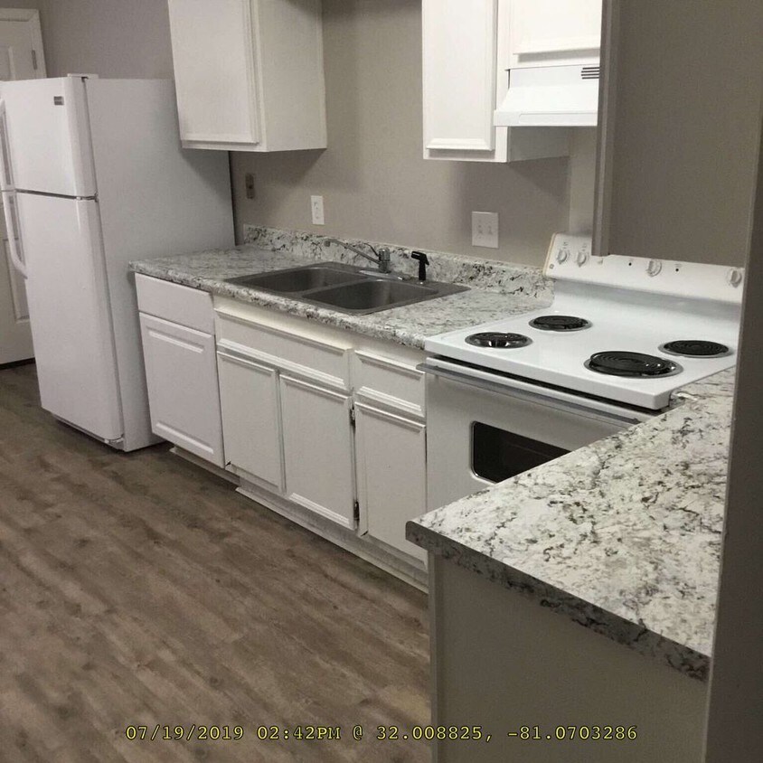 Building Photo - 6906 Johnny Mercer Blvd
