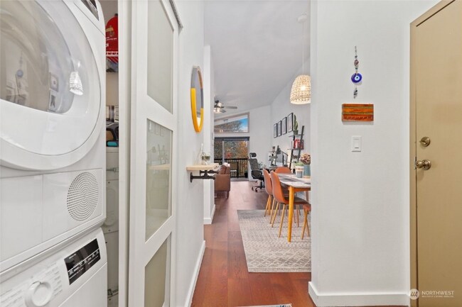 Foto del edificio - 3608 14th Ave W