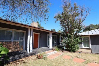 Building Photo - 4702 Shadow Ln