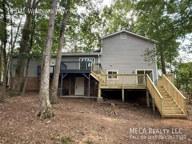 Building Photo - 11101 Winding Way Rd