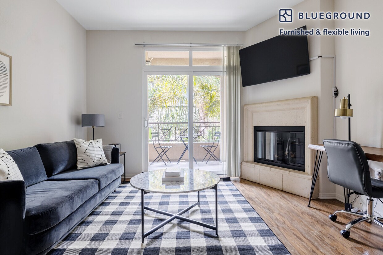 Foto principal - 8601 Lincoln Blvd