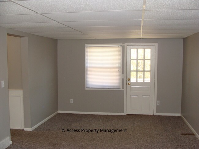 Building Photo - Belding/Rockford 2 bedroom, 1 bathroom