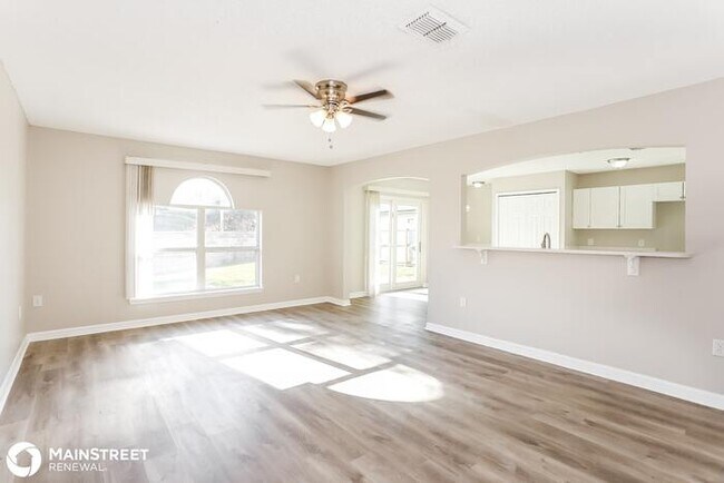 Foto del edificio - 5688 English Oak Dr S, Jacksonville, FL 32244