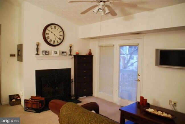 Foto del edificio - 5708 Olde Mill Ct