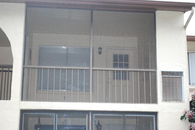 Foto del edificio - 306 Knotty Pine Cir