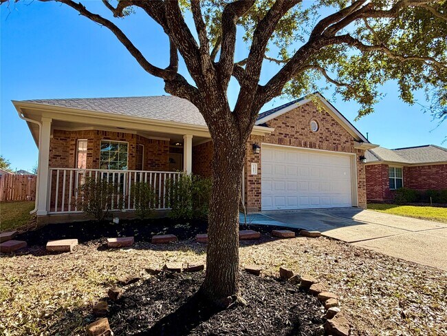 Building Photo - 11807 Green Colling Park Dr