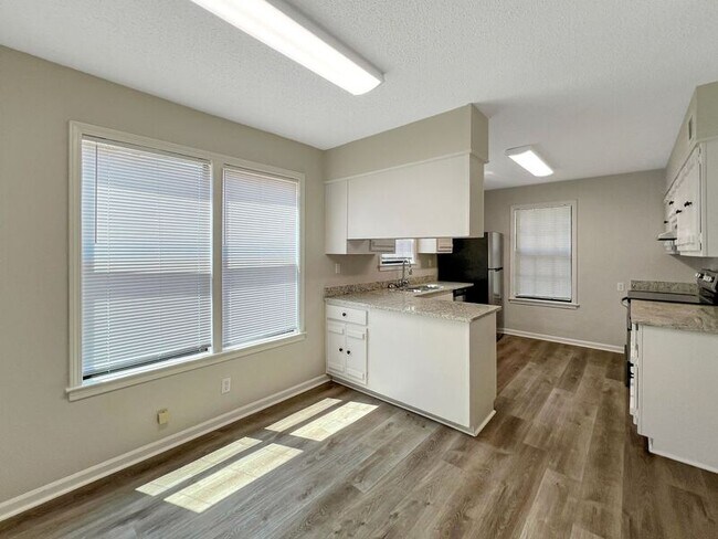 Foto del edificio - 8840 Cypress Cove