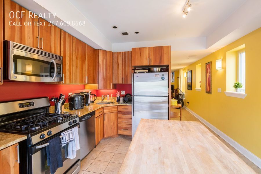 Primary Photo - Francisville 3 Bed Apartment