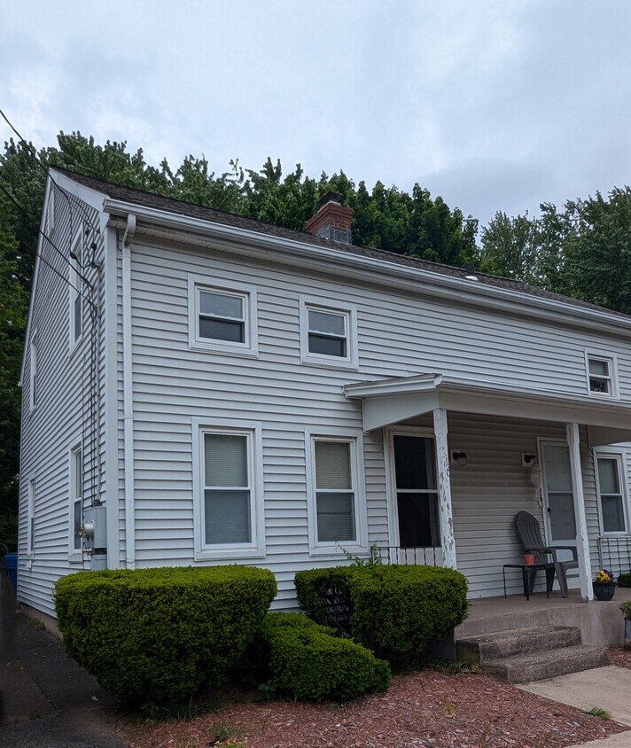 Foto principal - 16 Maple St