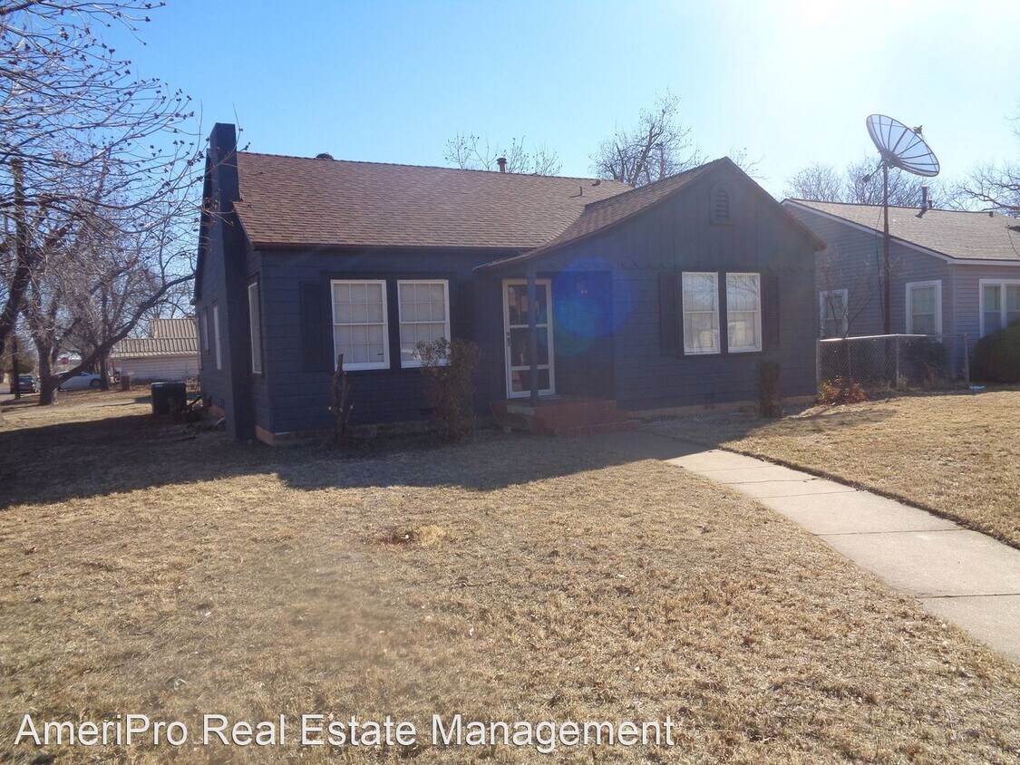 Primary Photo - 3 br, 2 bath House - 1801 CHESTNUT ST