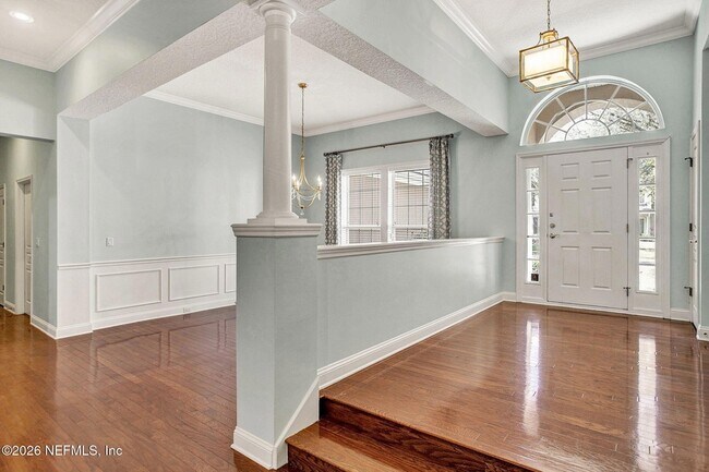 Building Photo - 1837 Forest Glen Way