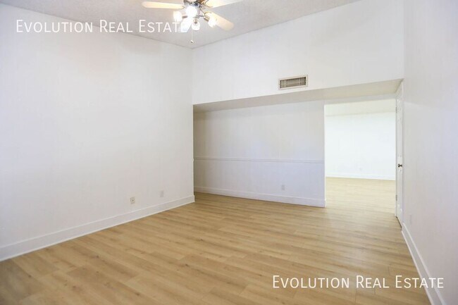 Building Photo - 6443 E Sandra Terrace