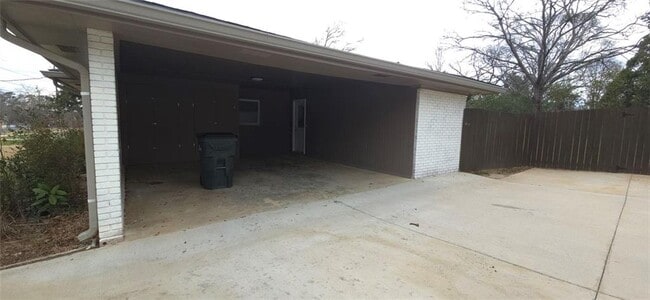 Building Photo - 5189 Forest Dr SE