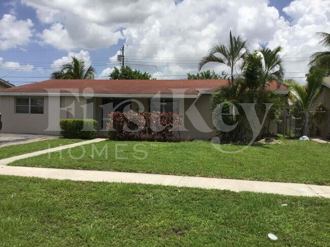 Building Photo - 5971 NW 15th St