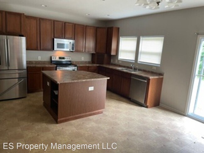Building Photo - 4 br, 3 bath House - 12409 Croquet Way