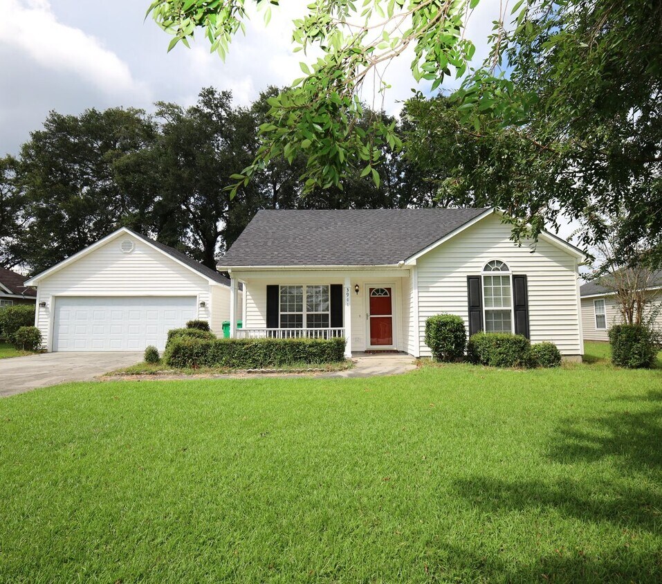 Primary Photo - 3941 Cutter Point