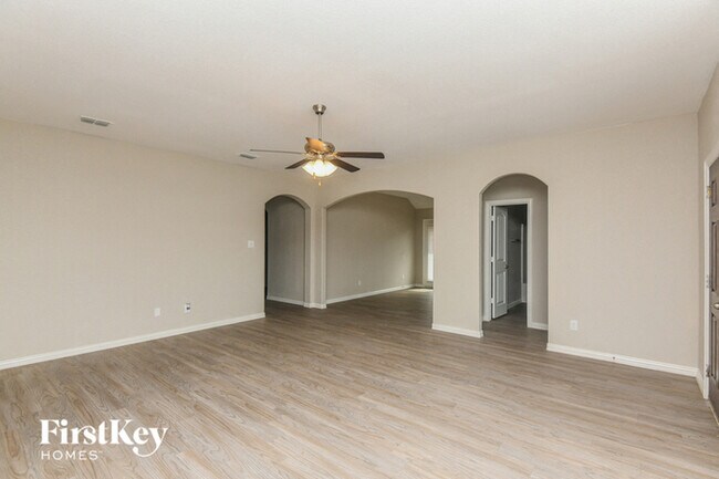 Foto del edificio - 532 Cottonview Dr