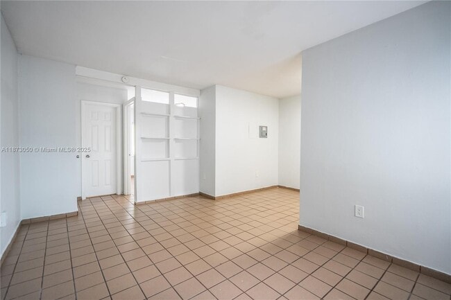 Foto del edificio - 260 Navarre Ave