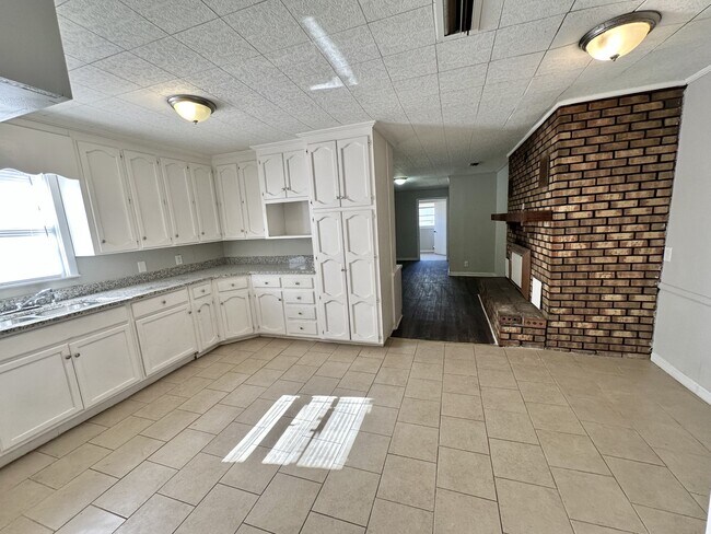 Foto del edificio - 1420 3rd Ave N