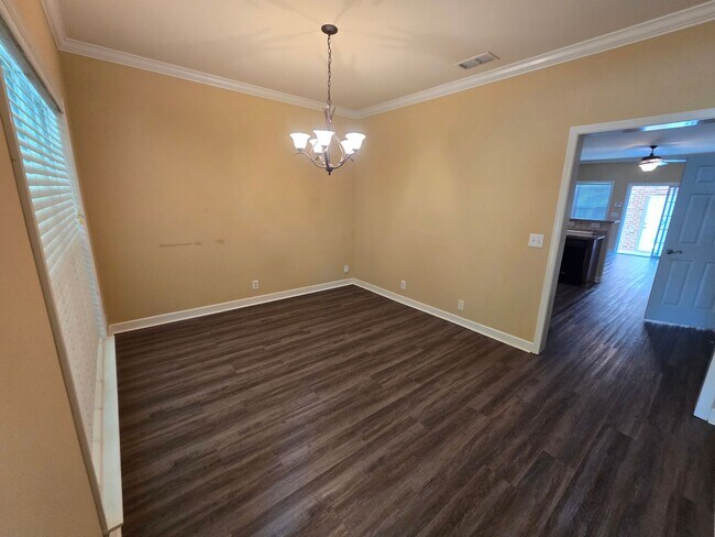 Foto del edificio - 2121 Cason Ln