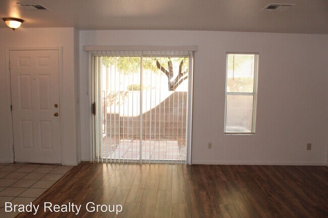 Building Photo - 2070 William Holden Ct