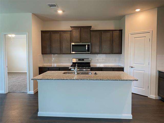 Building Photo - 503 Spur Ridge