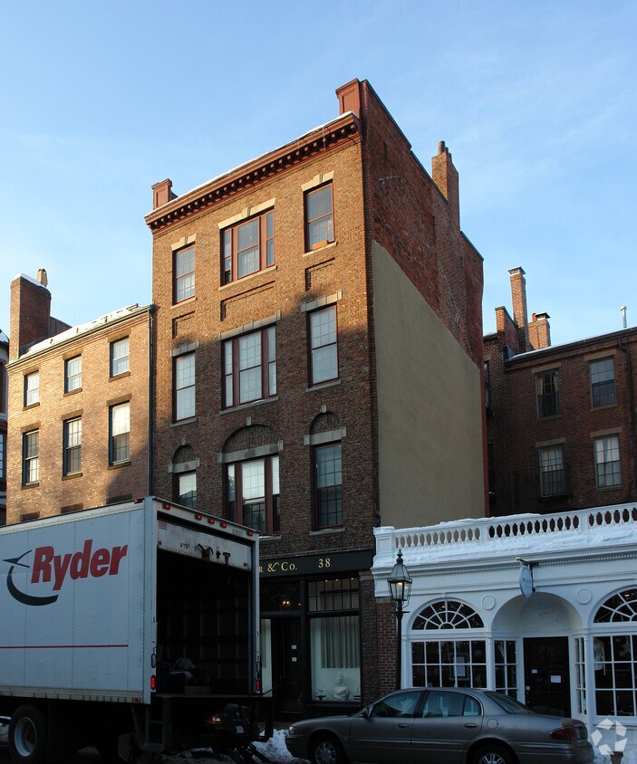 Foto del edificio - 38 Charles St