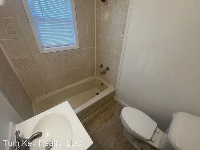 Foto del edificio - 3 br, 1 bath House - 3705 Laurel Ave SW
