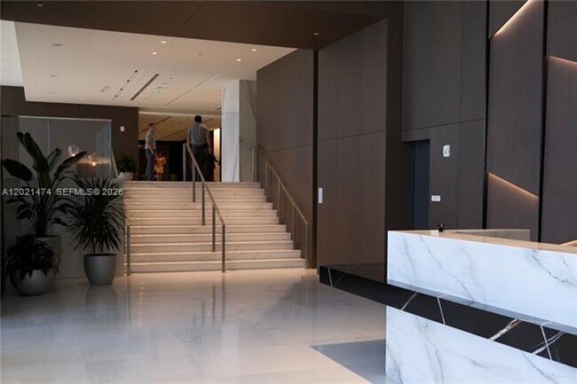 Building Photo - 300 Biscayne Blvd Way