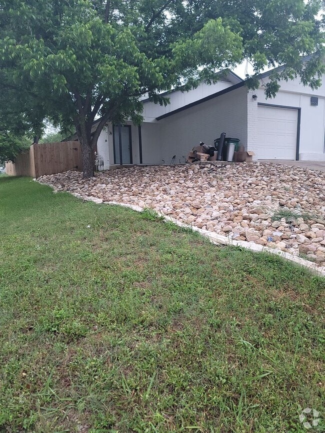 Building Photo - 5009 Mashie Cove