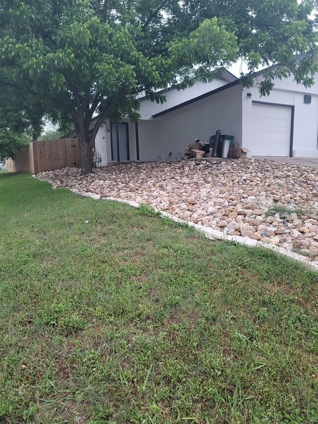 Building Photo - 5009 Mashie Cove