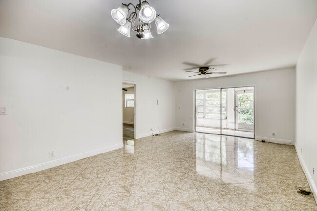 Foto del edificio - 9200 SW 3rd St