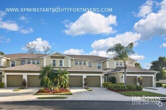 Building Photo - 14752 Calusa Palms Dr