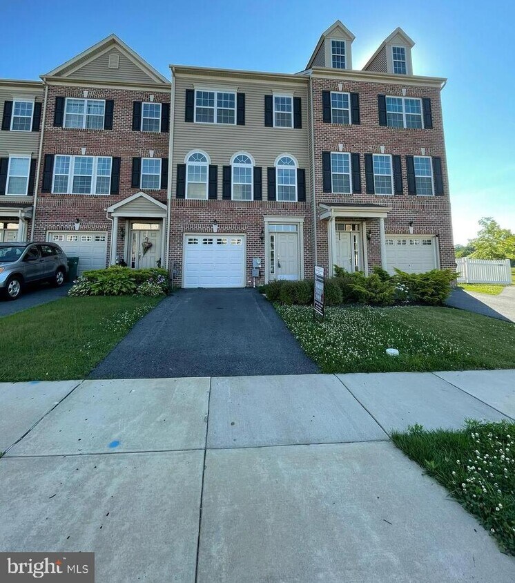 2145 Audubon Trail, Middletown, DE 19709 Townhome Rentals in