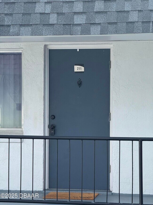 Foto del edificio - 305 Ridge Blvd