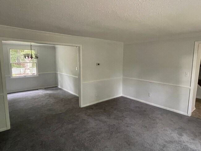 Foto del edificio - Spacious Chesterfield 2 Story