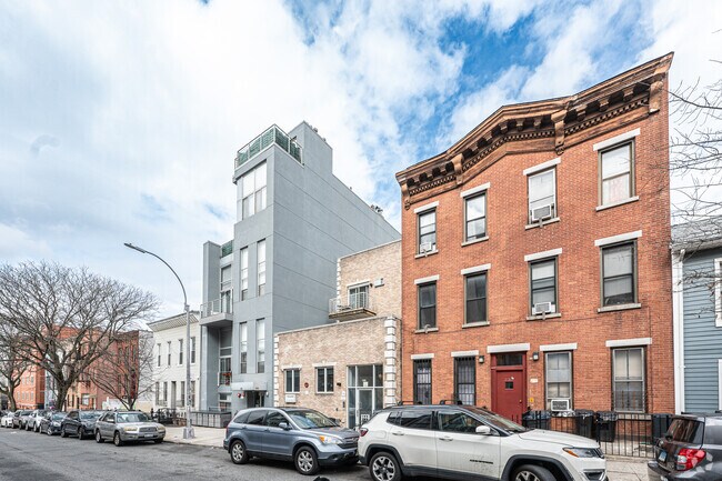 Building Photo - 231 16th St