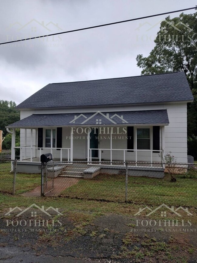Building Photo - 107 Bailey St