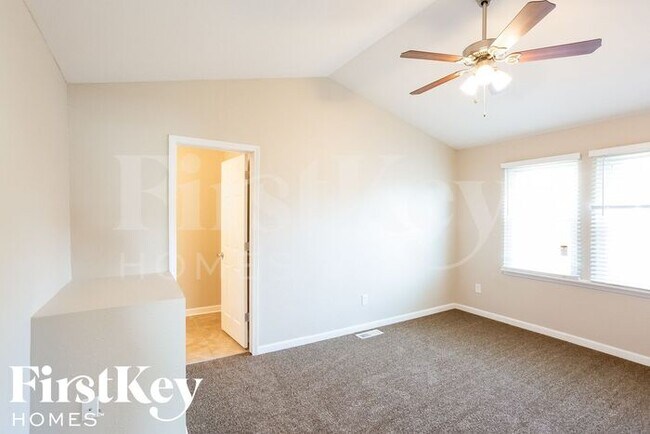 Foto del edificio - 11538 planewood Ct