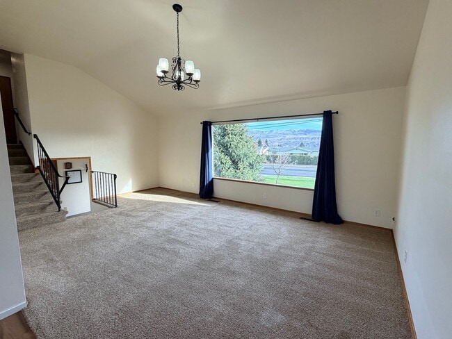 Foto del edificio - 1312 N Western Ave