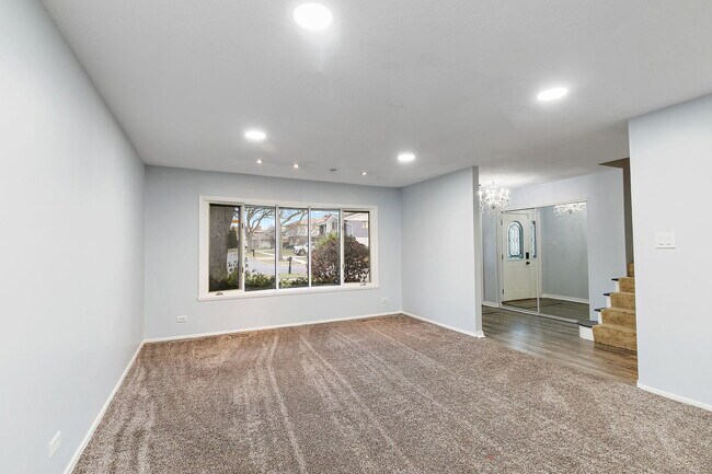 Foto del edificio - 1126 Tiverton Ct