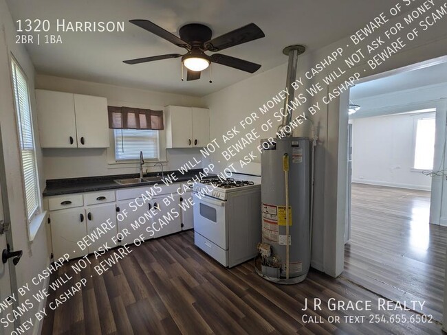 Foto del edificio - 1320 Harrison Ave