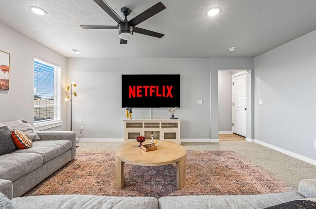 Foto del edificio - 5126 E Sylvan Hart Dr