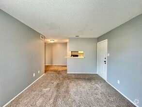 Building Photo - 410 W Heritage Dr