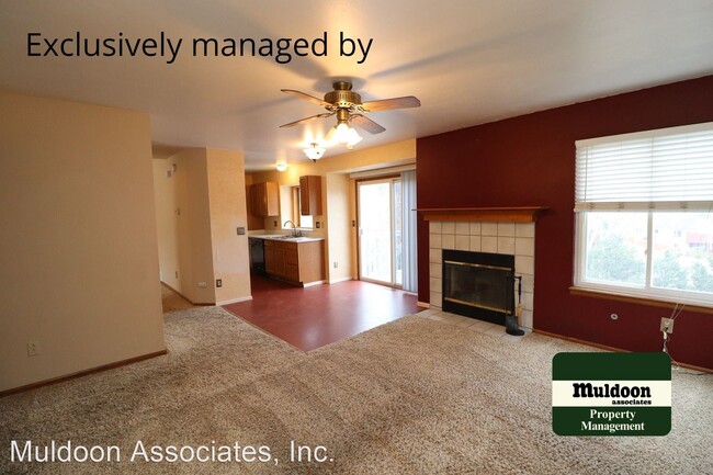 Building Photo - 3 br, 3.5 bath House - 4125 Madrone Way