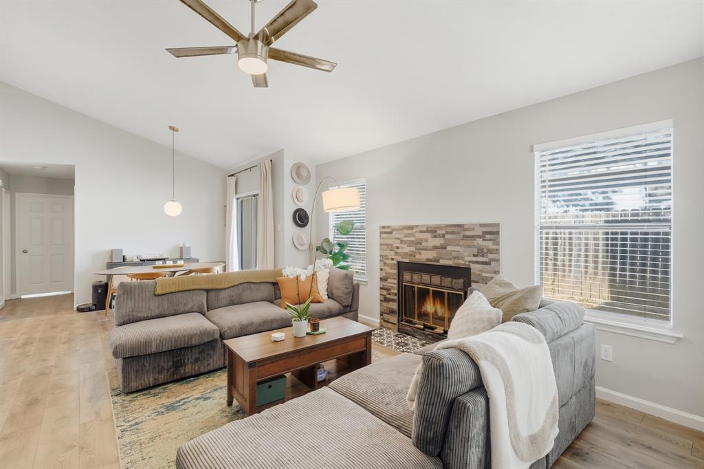 Foto principal - 12328 Limerick Ave
