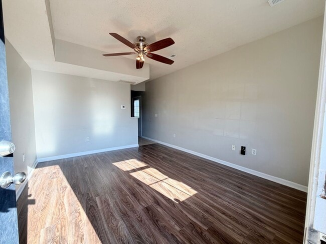 Building Photo - 135 Woods Trail