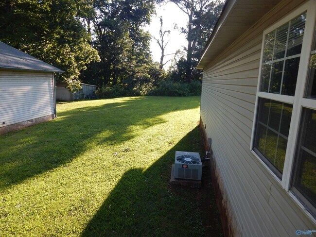 Foto del edificio - 28235 Shannon Dr