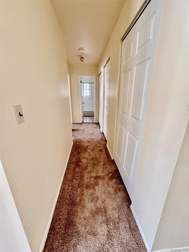 Foto del edificio - 7 Colonial Rd